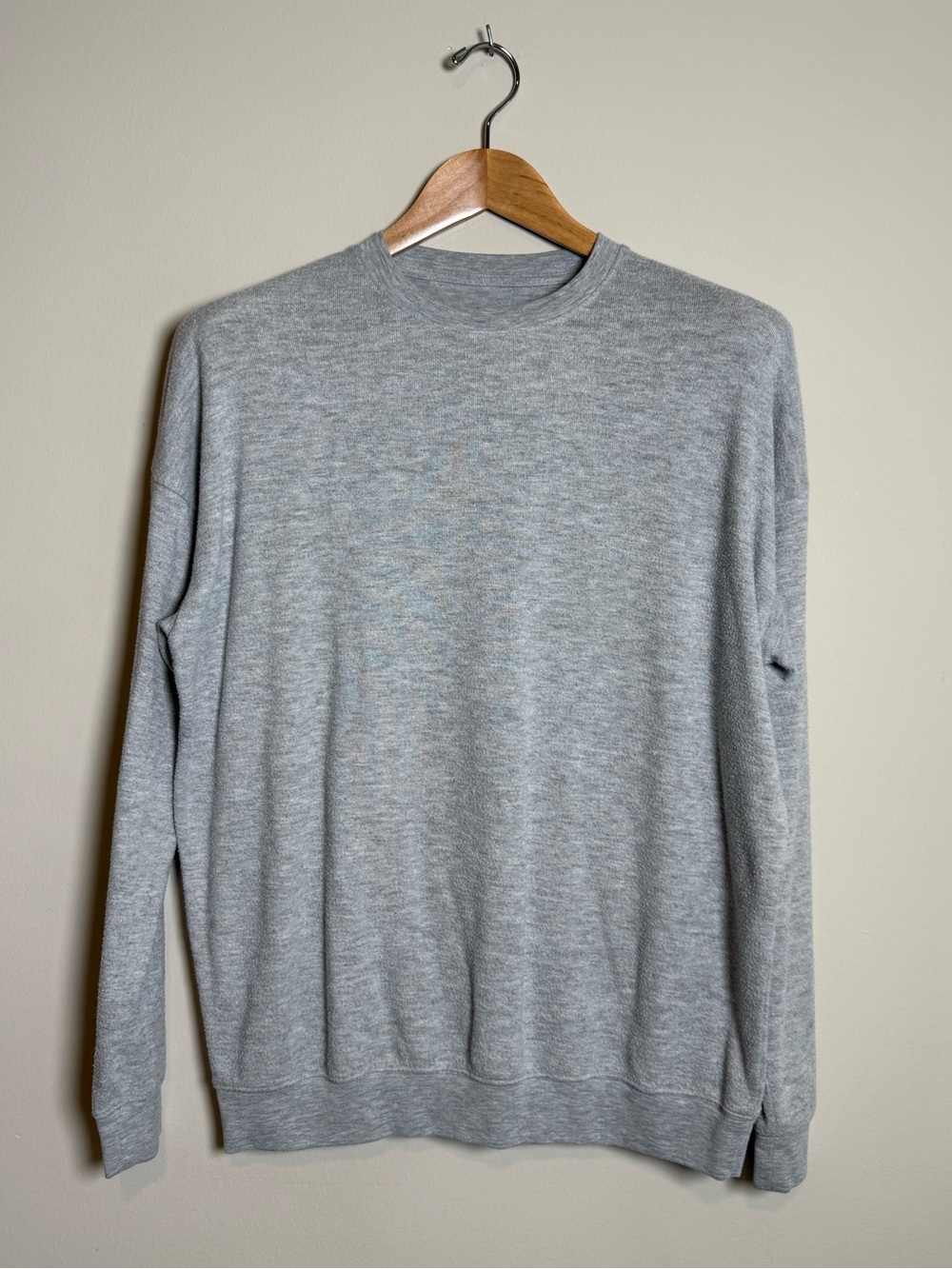 ALO Yoga | Soho Crewneck Sweatshirt | Gray | PTP 23.5" Small